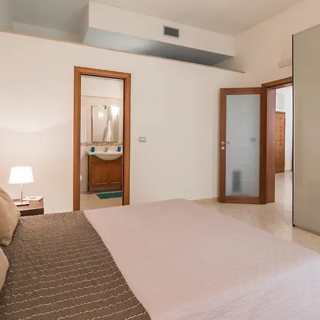 Apartment San Nicola - East End *